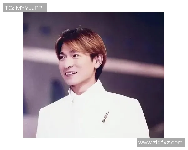 足球明星与刘德华的友谊与合作背后的故事与启示